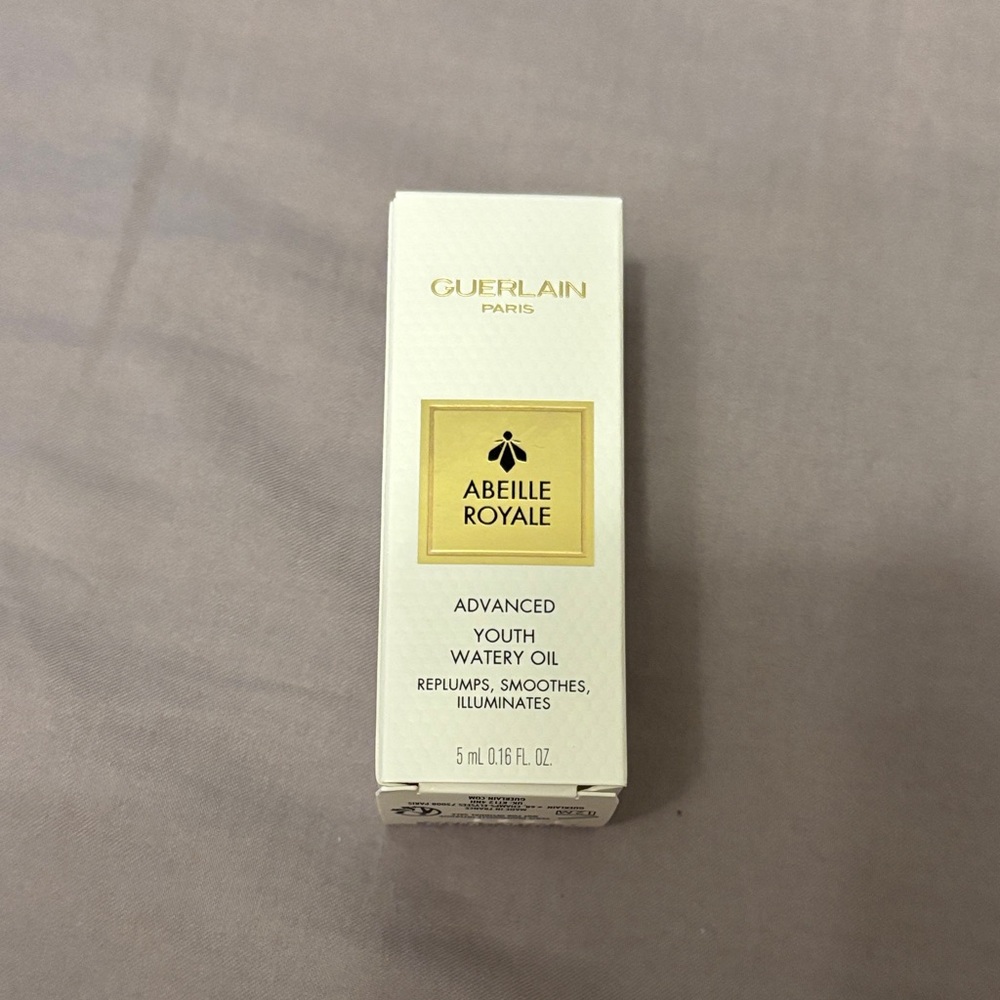Guerlain Abeille Royale Advanced Youth Oil - Cream and Gold